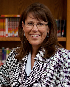 Kathleen Dering, Principal